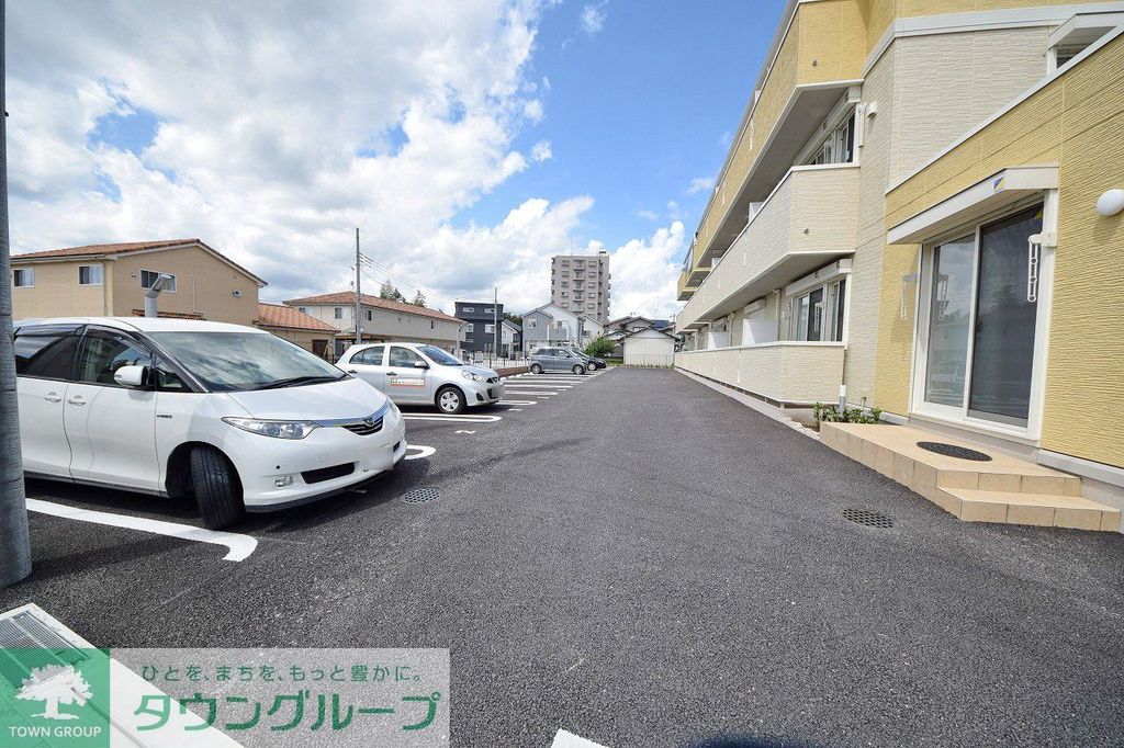 駐車場　駐車場