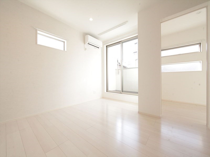 バルコニー　ＬＤＫ8.9帖　エアコン完備　バルコニー　イメージ写真