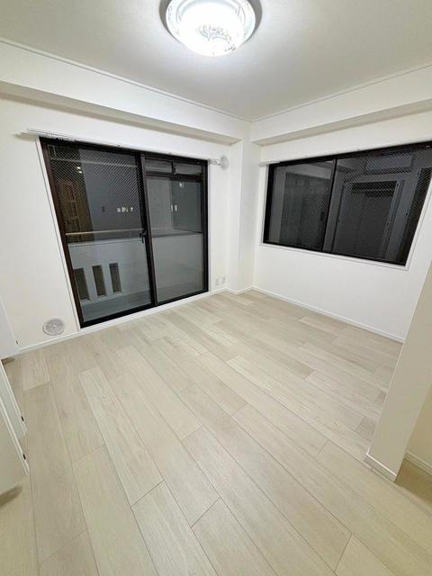 居室・リビング　反転タイプ