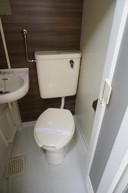 トイレ　トイレ