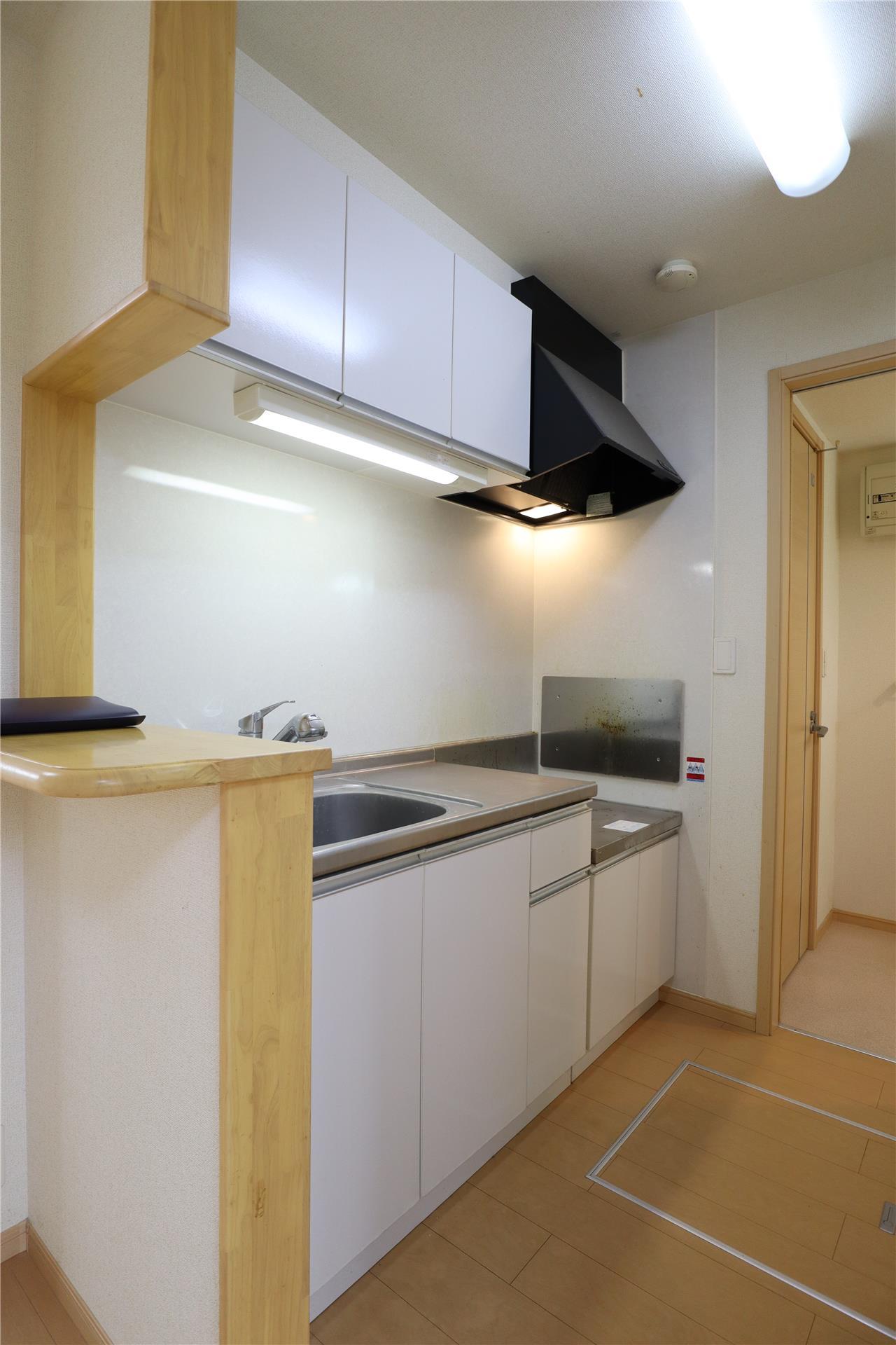 キッチン　写真は103号室になります