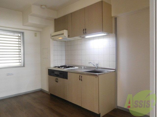 キッチン　システムキッチンガスコンロでお料理ラクラクです。