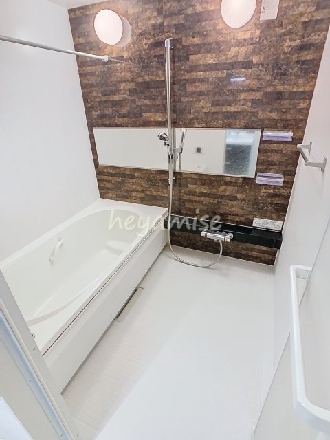 バス・シャワールーム　写真は別号室です。色等が違う場合があります。