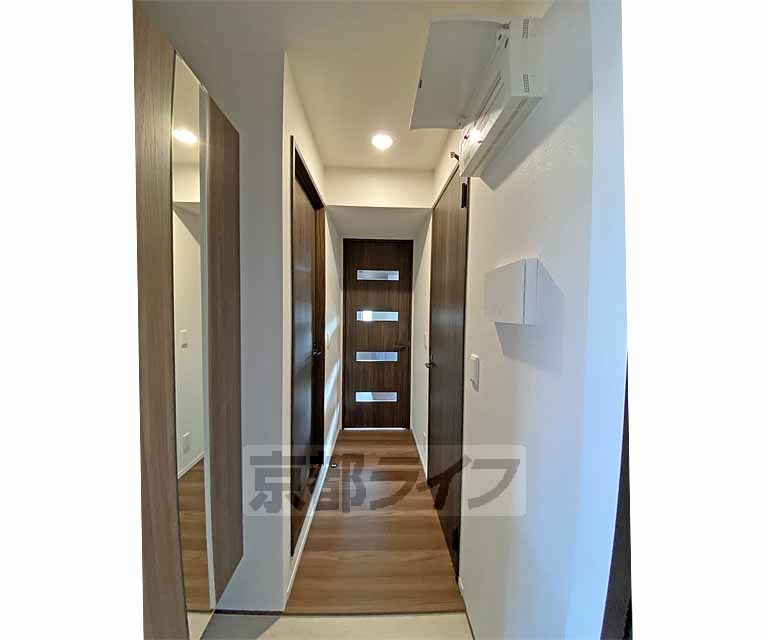 その他部屋・スペース　玄関から見たところです。