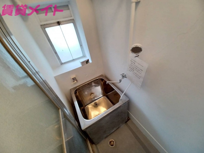 バス・シャワールーム　同物件別室画像