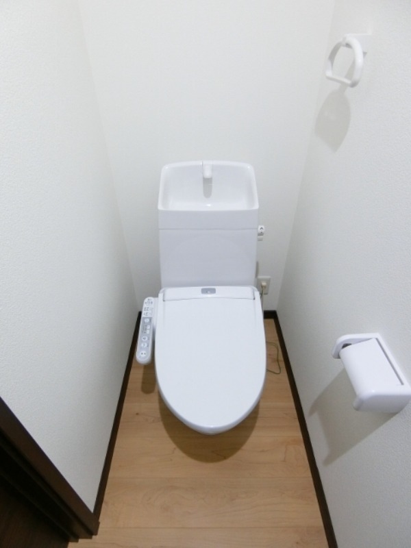 トイレ　図面と現状に相違がある場合には現状を優先