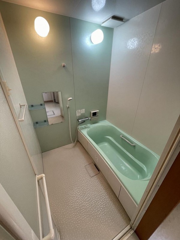 バス・シャワールーム　浴室