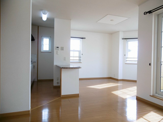 居室・リビング　※写真は別号室です(参考)