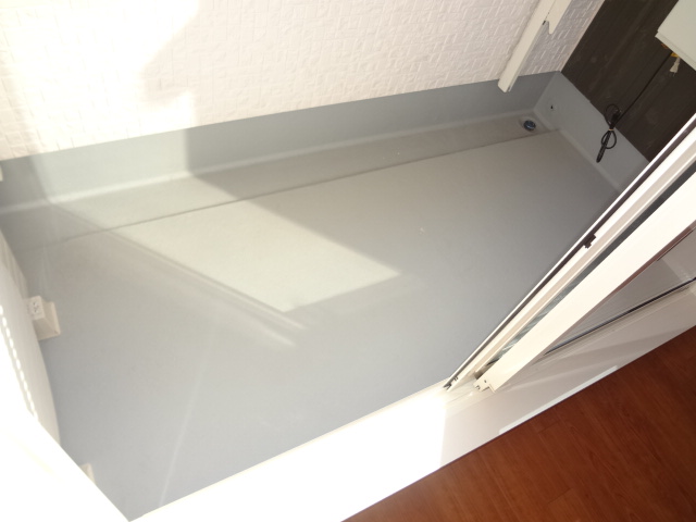 バルコニー　モデル写真