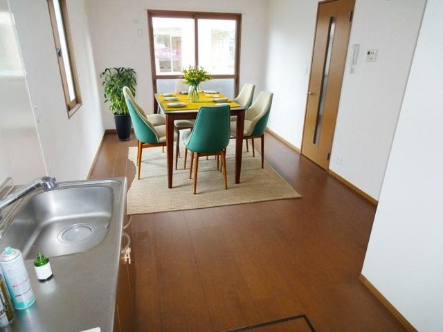 居室・リビング　ＣＧで家具等を配置したもので家具等は含まれません。