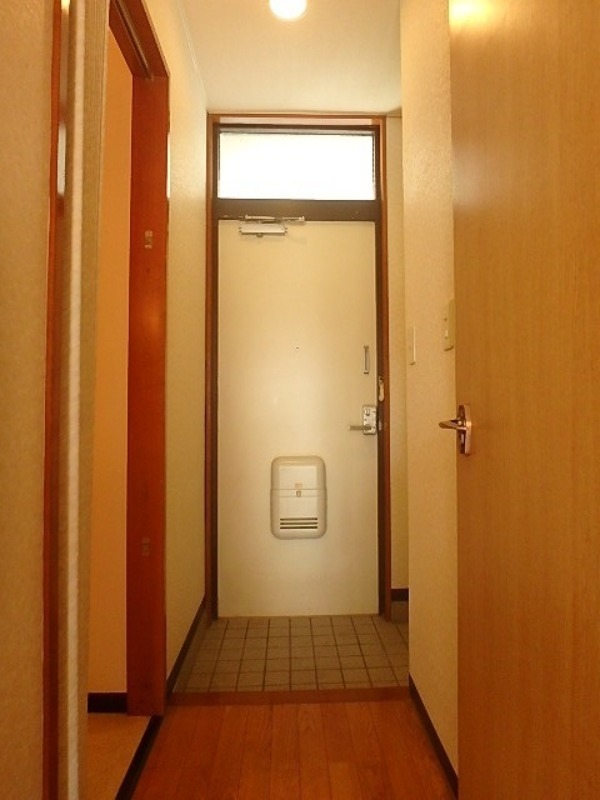 玄関　図面と現状に相違がある場合には現状を優先