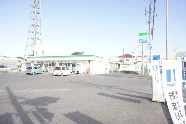 コンビニ　ファミリーマート国分寺川中子店（コンビニ）まで499m