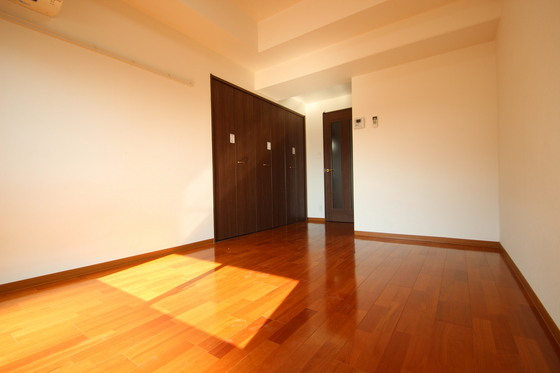 居室・リビング　※別部屋の写真です