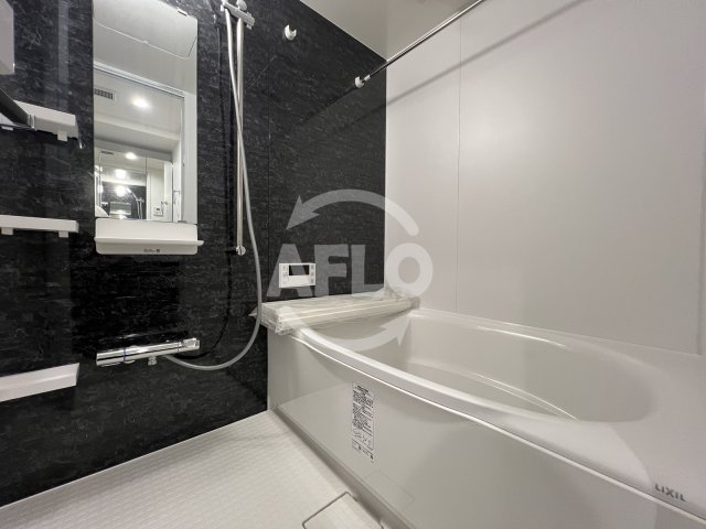 バス・シャワールーム　セレニテフラン梅田　浴室