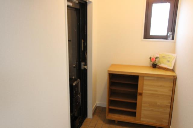 玄関　玄関です。　写真は３０１号室