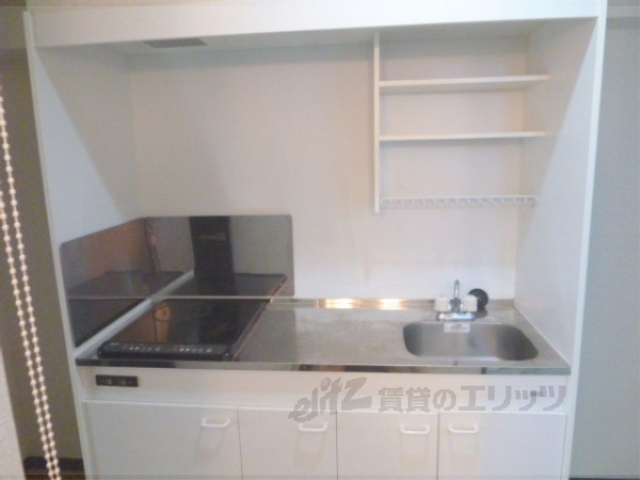 キッチン　２口コンロ付き