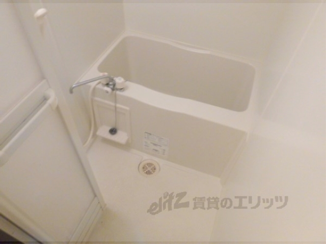バス・シャワールーム　トイレ別でゆったり