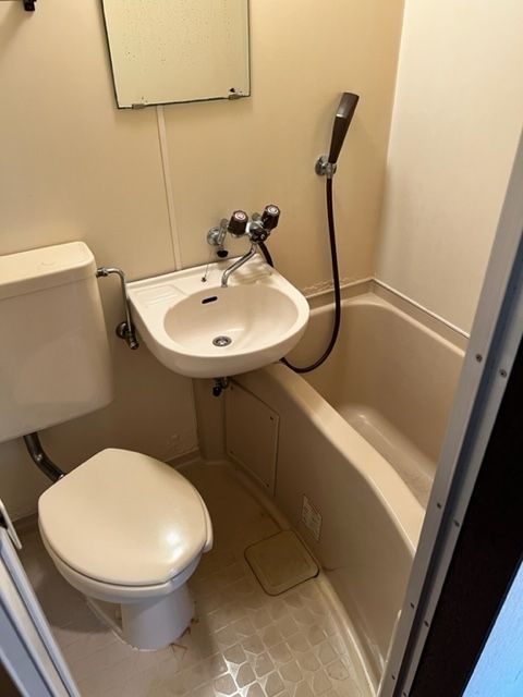 バス・シャワールーム