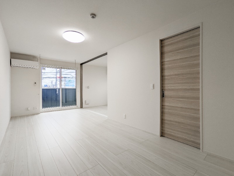 居室・リビング　図面と現状に相違がある場合には現状を優先