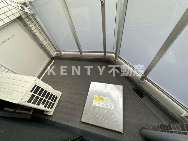 バルコニー　開放的で明るい空間を演出してくれるバルコニーです