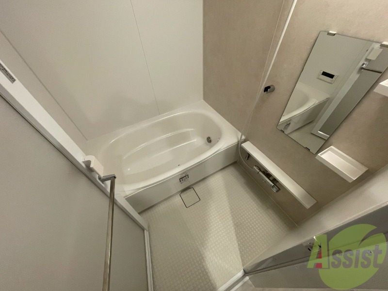 バス・シャワールーム　お風呂になります。一日の疲れを癒してくださいね。