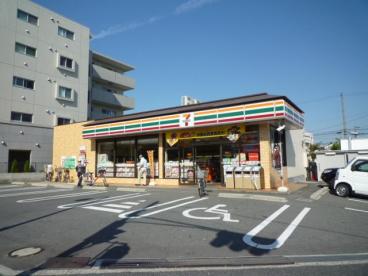 コンビニ　セブンイレブン 堺深井沢町店（コンビニ）まで741m