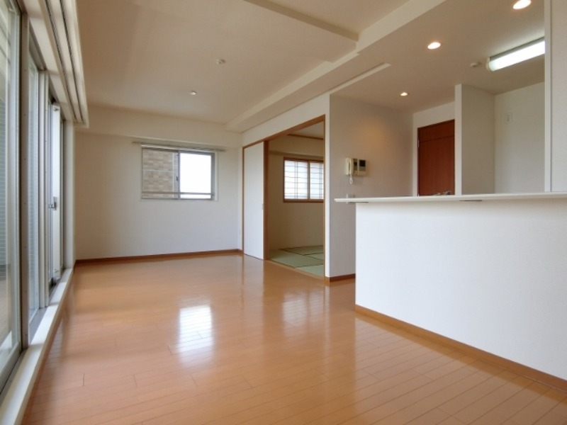 居室・リビング　図面と現状に相違がある場合には現状を優先