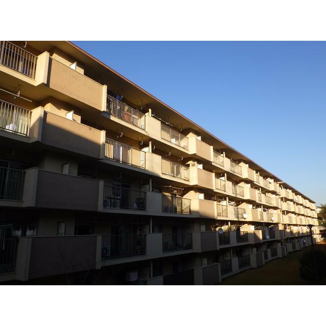 建物外観　明るい４階のお部屋です