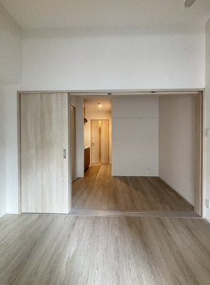 居室・リビング　※別部屋の参考写真です。