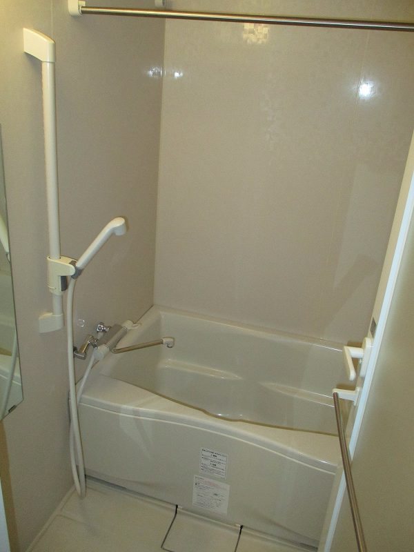 バス・シャワールーム　別部屋参考写真