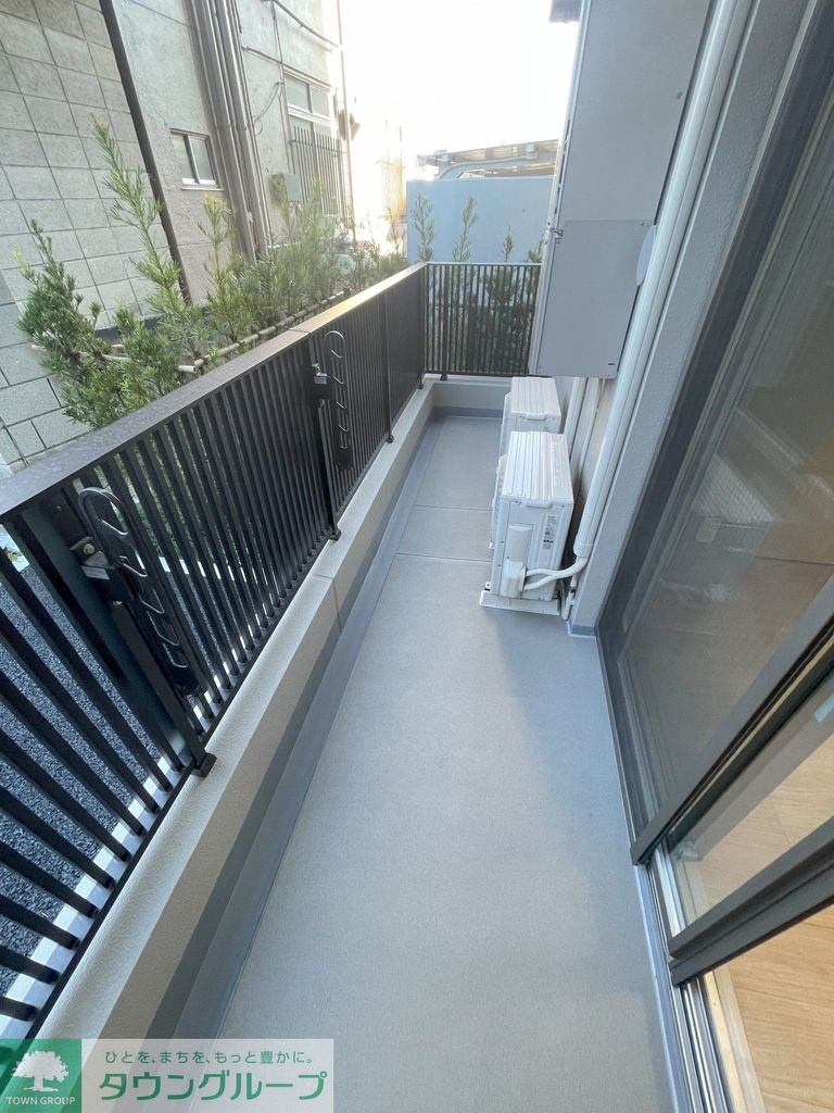 バルコニー　バルコニー