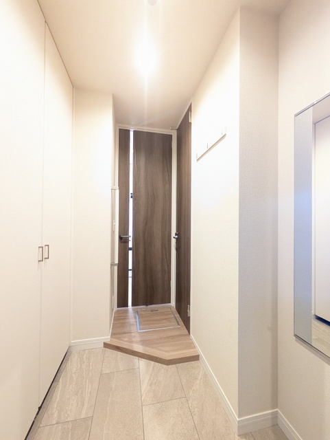 玄関　※竣工検査時の写真です