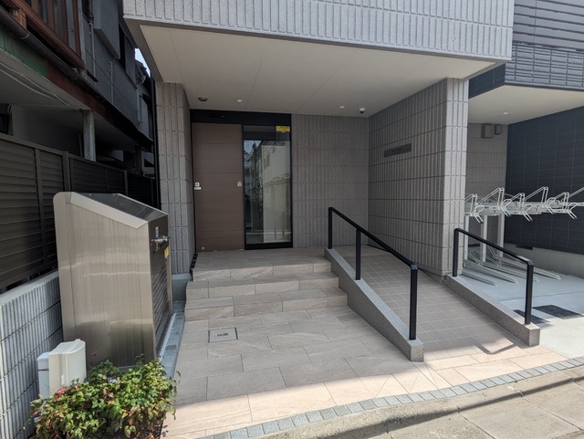 エントランス　エントランス（竣工検査時　２０２６．３．２２）