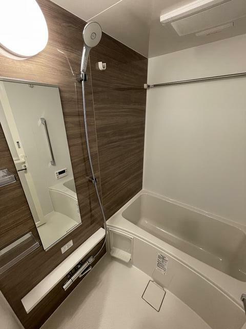 バス・シャワールーム　?