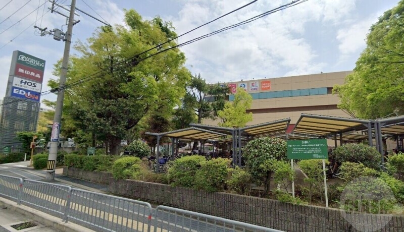 ショッピングセンター　トナリエ南千里アネックス（ショッピングセンター）まで1212m