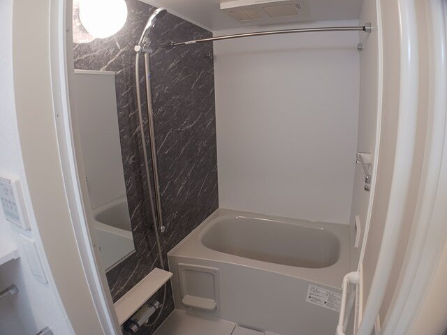 バス・シャワールーム　きれいなお風呂です