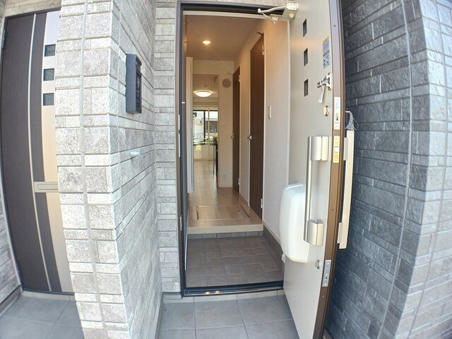 玄関　ゆったりとした玄関です