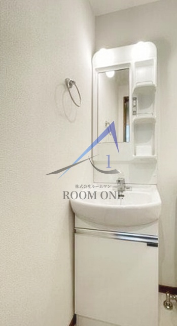 洗面設備　独立洗面台です。