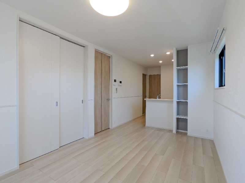 居室・リビング　図面と現状に相違がある場合には現状を優先