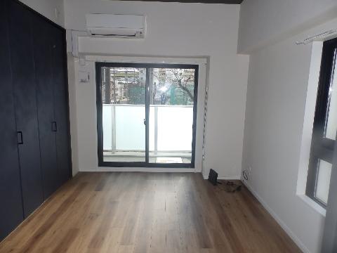 居室・リビング　室内