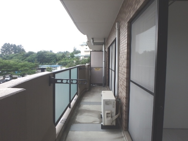 バルコニー　図面と現状に相違がある場合には現状を優先