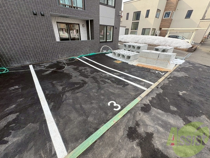 駐車場　駐車場