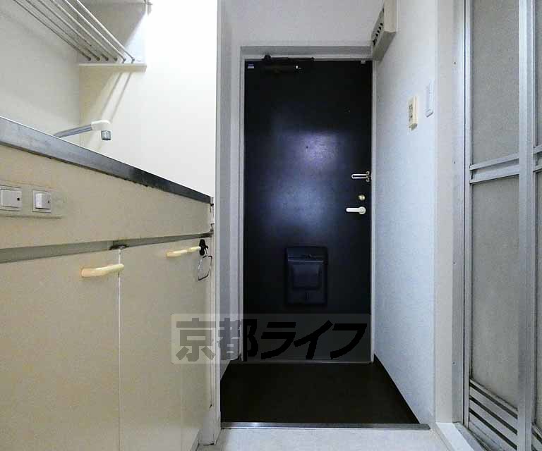 玄関　玄関です。