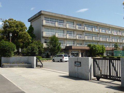 中学校　安城市立安城北中学校（中学校）まで1221m