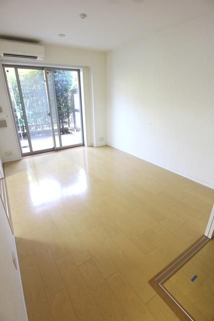 居室・リビング　★広々リビング★