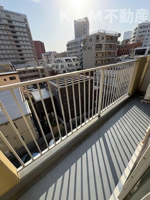 バルコニー　広々としたバルコニーです