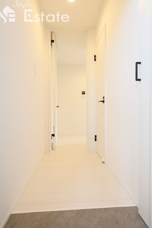 玄関　同仕様内装