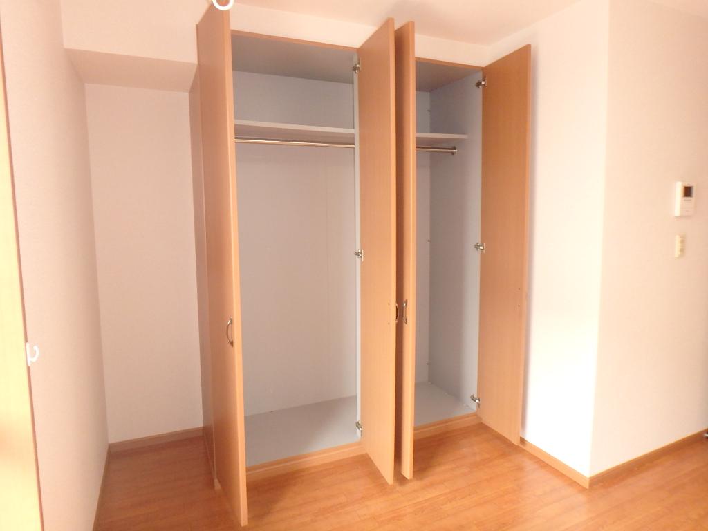 収納　クローゼット