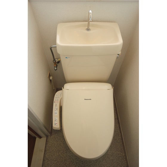 トイレ　温水洗浄便座