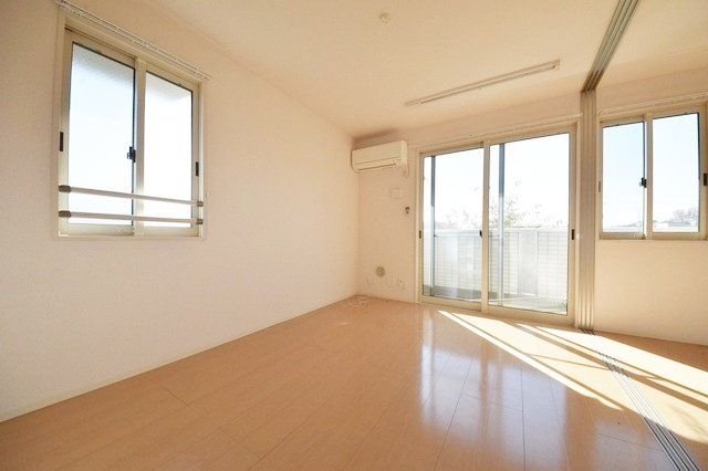 居室・リビング　★お部屋探しは株式会社タウンハウジング東京まで★